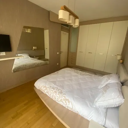 2br Modern Flat In Ortakoey Close To The Sea