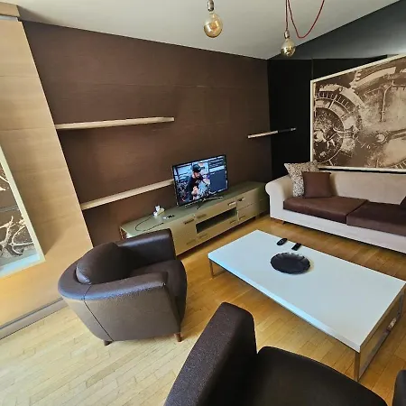 2br Modern Flat In Ortakoey Close To The Sea