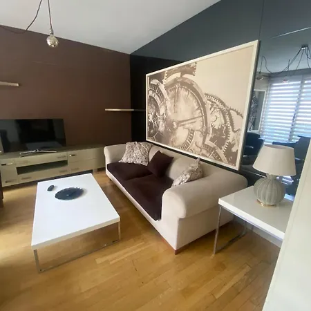 Διαμέρισμα 2br Modern Flat In Ortakoey Close To The Sea